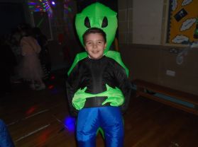 Windmill\'s Weird Wonderfull Keystage 2 Disco